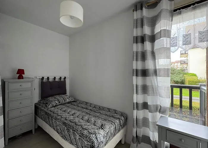 Modern With Direct Access 公寓 卡布尔