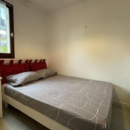 アパート Modern With Direct Access *