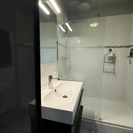 Modern With Direct Access Cabourg